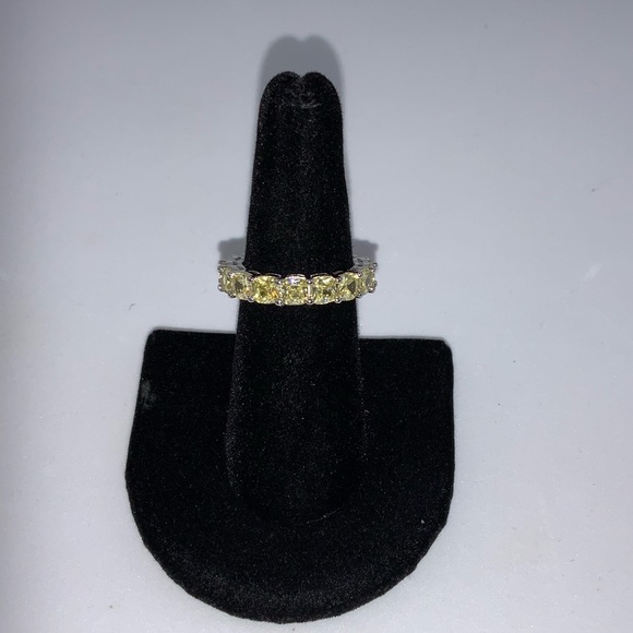 5ct Canary Cushion Cut Band - Picture 3 of 8